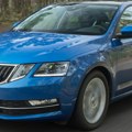 Između skupih novih i potrošenih uvoznih automobila, kupci sve više traže mladi polovnjak
