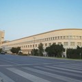 Sednica Skupštine Vojvodine: Otpušteni radnici pokrajinske administracije se okupili ispred