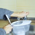 Где се заправо баца искоришћени филтер за бокал за воду?