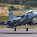 U Švedskoj poleteo prvi dvosedi Gripen F, u Mađarskoj se srušio jednosed JAS-39C