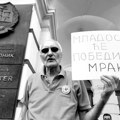 “Dočekaćeš sa nama pobedu”: Novosađani se opraštaju od svog saborca profesora Miodraga Vasića