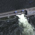 Uništena hidroelektrana nova kahovka Međusobne optužbe Moskve i Kijeva za napad (video)
