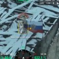 Dron otkrio pravo stanje na frontu: Ruska zastava se viori u ukrajinskom uporištu kod Donjecka (video/mapa)