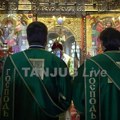 Patrijarh Porfirije služi liturgiju u Pećkoj patrijaršiji (video)