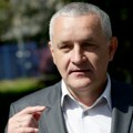 Linta pozvao MSP Srbije da od Zagreba traži da privedu pravdi napadače na srpske kuće