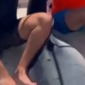 Рајко уловио ајкулу од 200 кила Објављен шок снимак морске немани у Будви, погледајте колика је! (видео)
