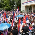 U Valjevu počeo predizborni skup koalicije oko SNS, obratiće se Vučić