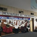 Međunarodni festival folklora trećeg doba održan u Domu penzionera u Leskovcu