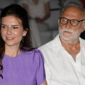 Anica uslikala obnaženog Lazara: Ristovski (72) bez odeće, Lazićeva sva ponosna kako izgleda