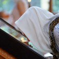 Kako se pravilno celiva ikona Otac Makarije otkrio neoprostivu grešku koju Srbi prave