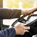 Uhvaćen drogiran vozač autobusa punog dece, oglasio se MUP