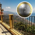 Kuće jeftinije od kafe! Ovde koštaju samo 1 evro, a mnogi dobijaju po 100.000 evra ako se presele