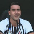 “Hazır mısınız? Başlıyoruz!”: Dušan Vlahović pričao turski i raspametio Bešiktaš, evo šta je rekao navijačima