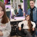 Devojčica se prvi put ošišala sa osam godina da bi donirala kosu