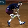 Antologijska fotografija: Novak gleda Nadala, tu je još jedna teniska zvezda