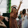 Isceliteljske vibracije i ples koji manifestuje ljubav - Exitova oaza svesne muzike poziva publiku na dublje jedinstvo