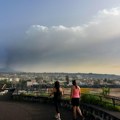 Vulkan Etna izbacio lavu i oblak pepela i dima visok oko pet kilometara