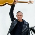 Bryan Adams objavio novi singl „Make Up Your Mind“