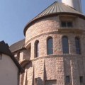 (Foto) naš poznati glumac je nasledio dvorac: Uložio u biznis i pravi šljivovicu, a imanje njegovo piše istoriju: Evo kakve…