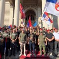 Ko je ratni veteran koji je stajao iza Miloša Vučevića u Ćacilendu? Robijao zbog otmice, povezivan sa narko klanom, brata mu…
