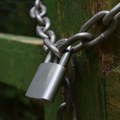 Kupovina propalih i prezaduženih preduzeća postala „biznis“ sa istom ekipom direktora