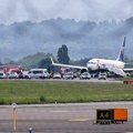 (Video) Panika na pisti: Izbio požar u avionu, putnici u panici skakali sa krila letelice: Dramatičan snimak iz Palma de…