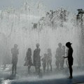 Sunčano i veoma toplo, temperatura do 38 stepeni, crveni meteo-alarm u pojedinim delovima zemlje