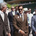 VIDEO Federer se pojavio na Vimbldonu dan nakon što mu je Novak srušio rekord: Pogledajte kako se vratio na najprestižniji…