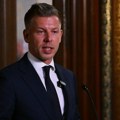 Oglasio se Peter Mađar: Bili smo na milimetar od gašenja elektrane u Pakšu, građani da smanje korišćenje struje između 17 i 22…