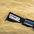 Nikad ne ostavljajte novac pod peškirom na plaži: Četiri jednostavna trika će vam stvarno sačuvati pare od lopova!