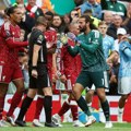 (VIDEO) Da li je ovo dovoljno za penal?