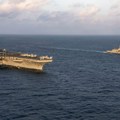 Zaoštravanje u Ormuskom moreuzu: Iran tvrdi da je oštetio američki nosač, CENTCOM potvrdio napad