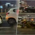 Teška saobraćajka na Gazeli: Automobili razlupani, srča rasuta svuda po putu - policija na licu mesta, saobraćaj otežan…