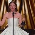 "Volim te beskrajno, devojčice moja": Zbog emotivnog govora dvostruke dobitnice Oskara plakao je ceo svet! Kroz suze poručila…