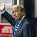 Њујоршки суд дозволио Трампу да тужи нећаку због одавања информација Тајмсу