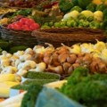 Cene nikad povoljnije Evo koliko košta povrće u prodavnicama, luk i tikvice za bagatelu, građani prezadovoljni