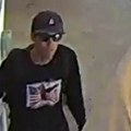 Ovo je osumnjičeni za ubistvo Čarlija Kirka: Hitno se oglasio FBI, isplivale prve fotografije (Foto)
