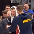 VIDEO Jokić prišao Joviću posle meča i napravio šou: Nahvalio mlađeg Nikolu, ali odbio da se meša u jednu stvar