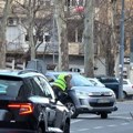 Nesreća u centru Beograda "Citroenom" udario u saobraćajni znak (foto/video)