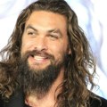 Džejson Momoa se oglasio sa Havaja: Evakuisan u poslednji čas zbog snažne oluje (VIDEO)