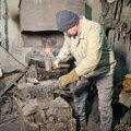 U njegovoj radionici još se čuje zvuk čekića o užareno gvožđe: Fadil je među poslednjim kovačima u Polimskoj dolini, čuva…