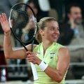 Senzacija u Parizu: Kvalifikantkinja i 114. na svetu ušla u finale Rolan Garosa
