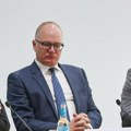 Vučić i Heskens – to nema nigde?