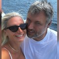 Naša poznata glumica (50) se udala treći put, a ovako sprema zminicu. Peče papriku na starom smederevcu u Alibunaru: Slika iz…