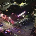 Masakr u Americi Policajac u penziji otvorio vatru, tela ubijenih leže na ulici