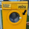 "Gde je prašak, tu idu sudski pozivi" Ovo je najneverovatnije poštansko sanduče u Srbiji (video)