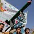 Husi gađali američki tanker, SAD i Britanija raketirale glavni grad Jemena