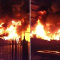Veliki požar u centru Loznice! Vatra guta garaže blizu stanova (video)
