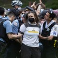 Deseci uhapšenih tokom propalestinskih protesta u američkim kampusima