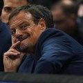 "Cirkus! Ovo je rasizam! To su gadovi!" Ataman napravio težak skandal! Brutalno vređao navijače, pa uputio pretnju…